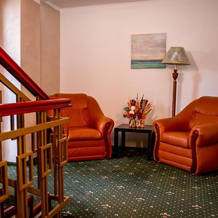 Hotel Restaurant Rustic Alexandria Esterno foto
