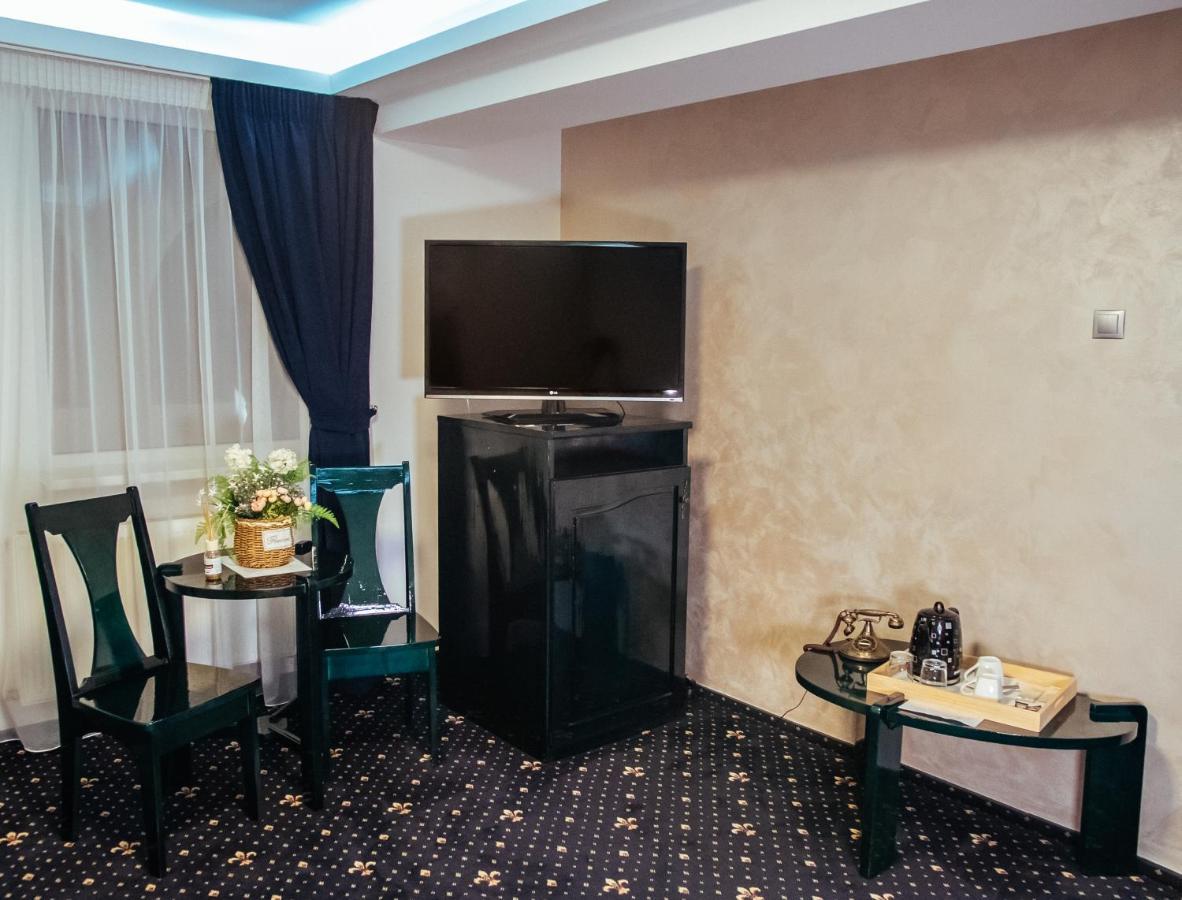Hotel Restaurant Rustic Alexandria Esterno foto