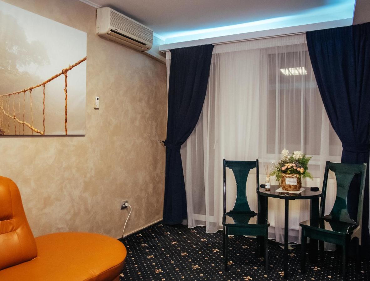 Hotel Restaurant Rustic Alexandria Esterno foto