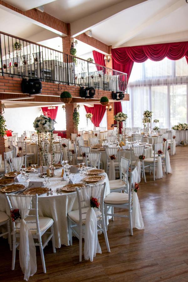 Hotel Restaurant Rustic Alexandria Esterno foto
