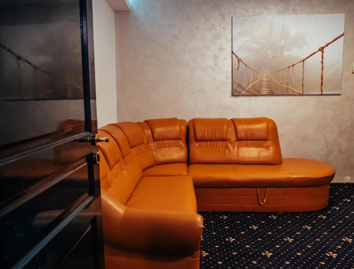 Hotel Restaurant Rustic Alexandria Esterno foto