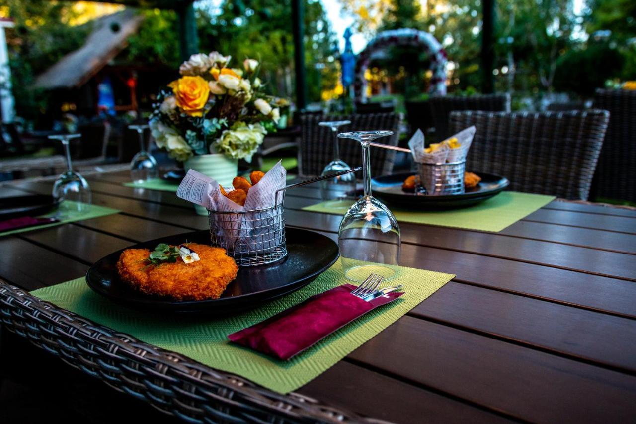 Hotel Restaurant Rustic Alexandria Esterno foto