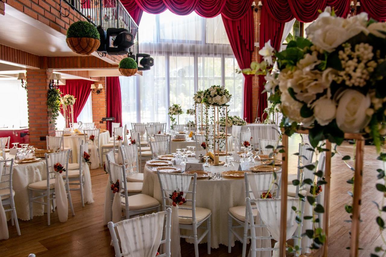 Hotel Restaurant Rustic Alexandria Esterno foto